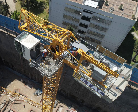New Potain MCH 125 for South American company Grúas y Equipos Cruz del Sur - анонс